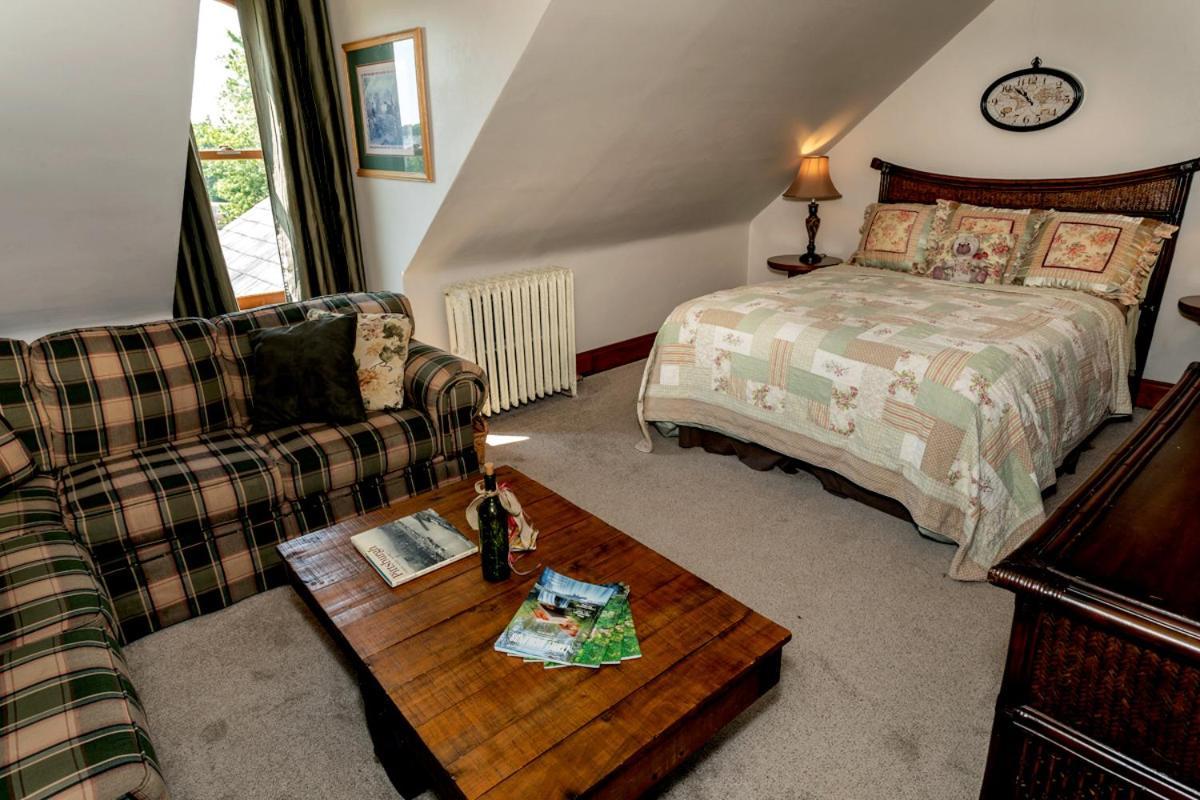 South Broadway Manor B&B - Near Fallingwater, Ohiopyle State Park, Hiking & Biking Trails Gap Scottdale Exterior foto